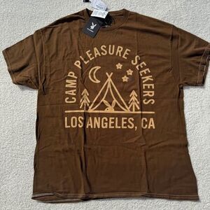 XS “Adventure Seekers” T-Shirt, NWT